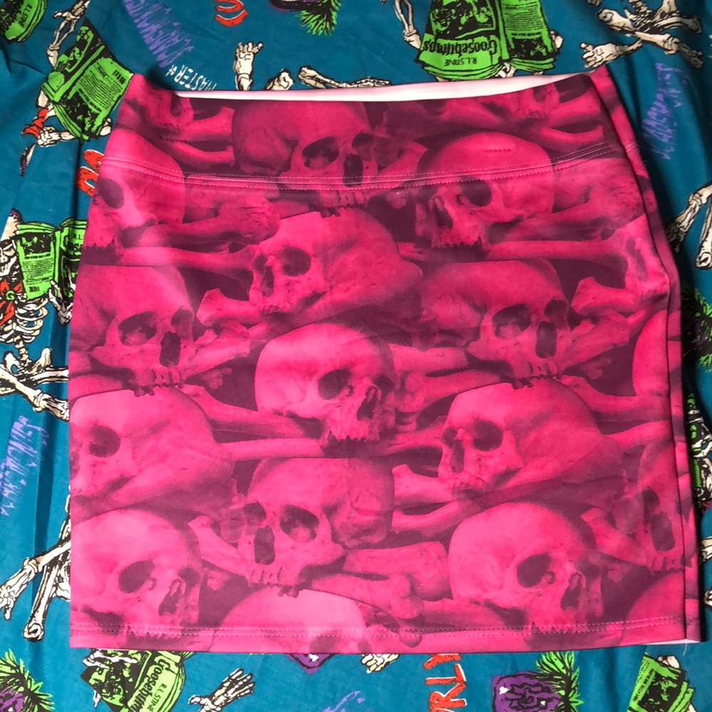 Kreepsville 666 Stretch Skull Pink Skirt